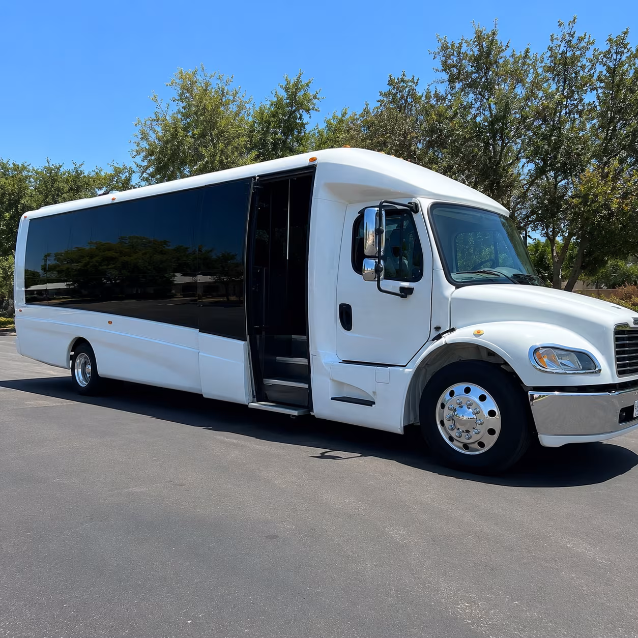 bar crawl and night out buses across malden and somerville