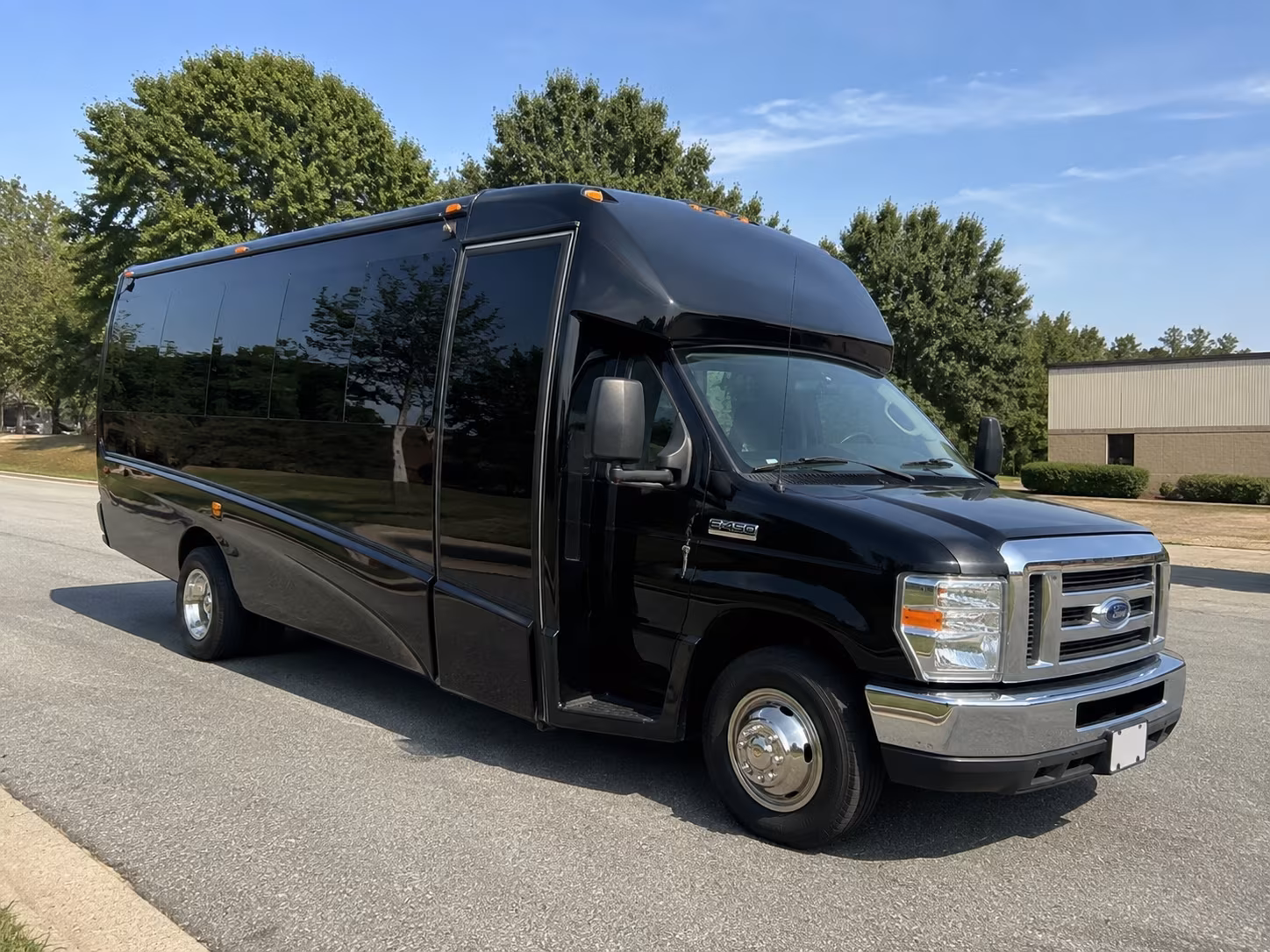 buses for bands performers and entertainment groups based in malden