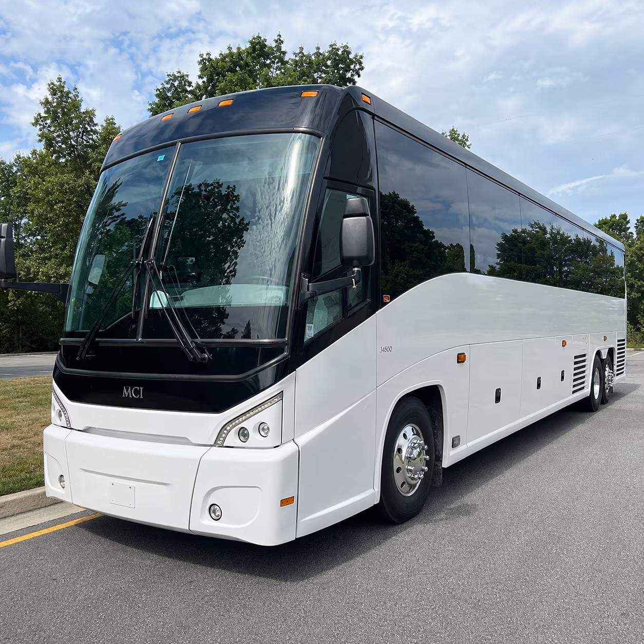 daily commuter shuttle buses for malden s office and research parks