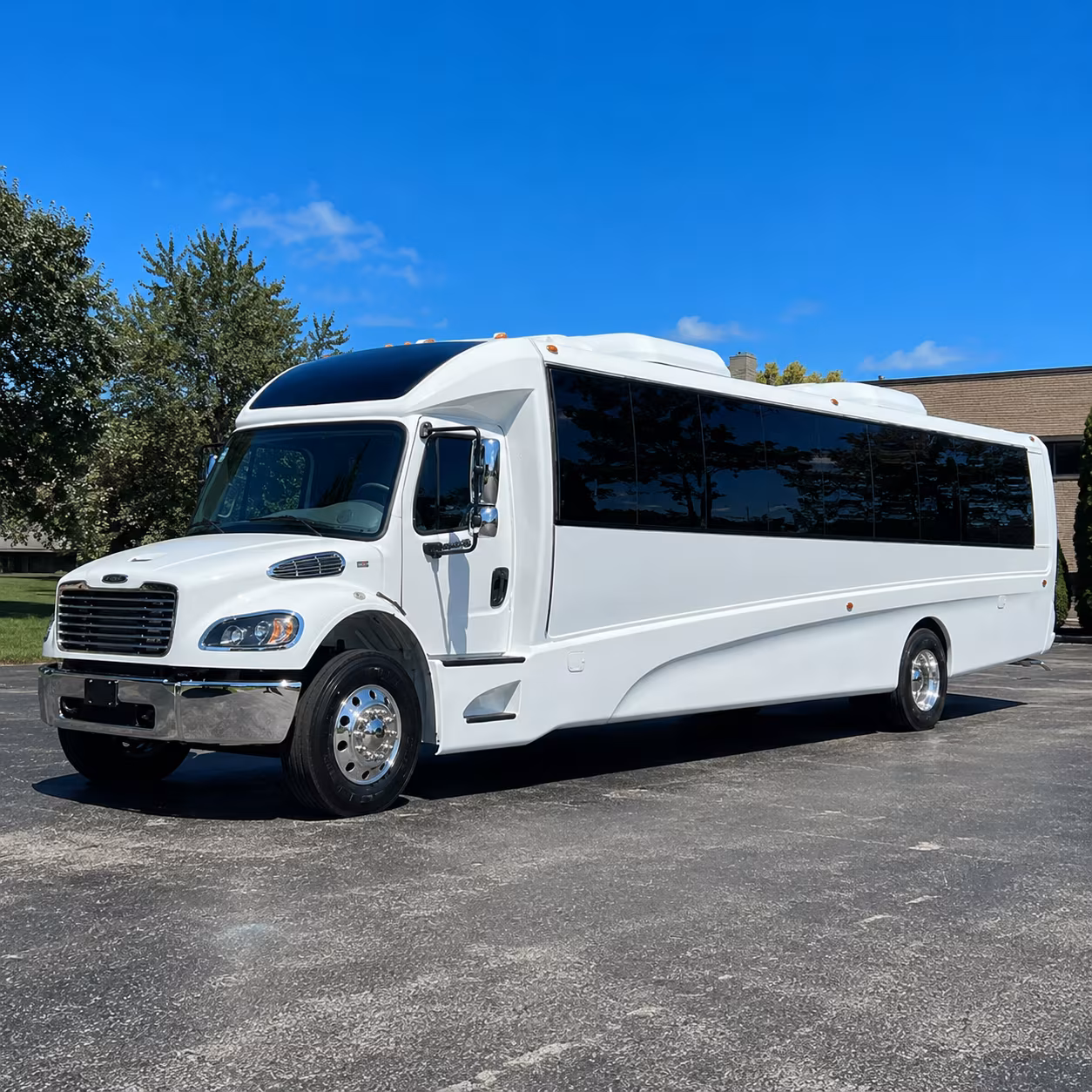 malden 15 passenger minibus