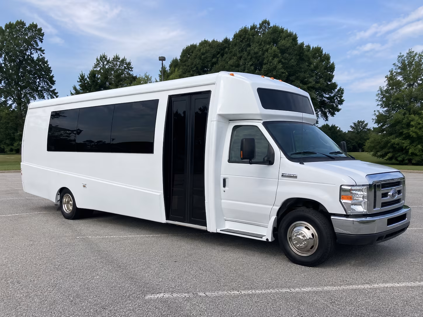malden 18 passenger party bus